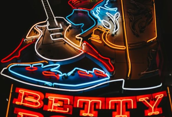 Nashville, Betty Boots