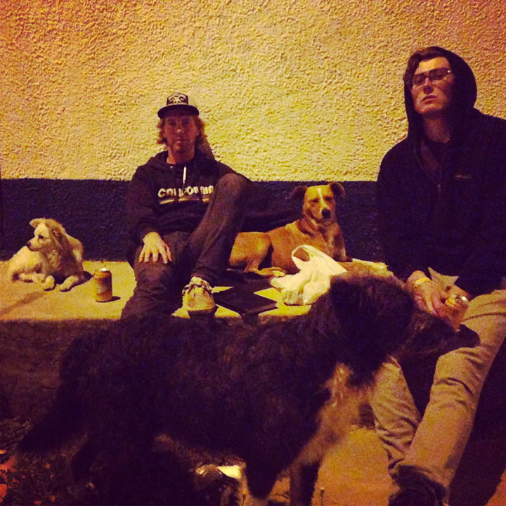 Suesca Colombia dogs