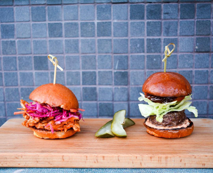 Facebook Aestus restaurant burgers