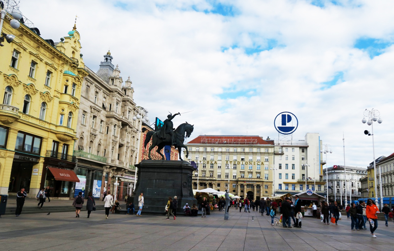 trg-ban-jelacic-zagreb-croatia