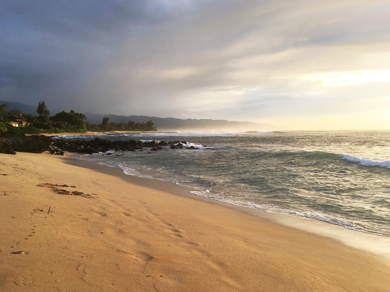 A pulse of swell brings surf to the north shore of Hawaii.