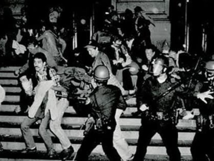 Stonewall Uprising, Violent confrontation with police, 1969