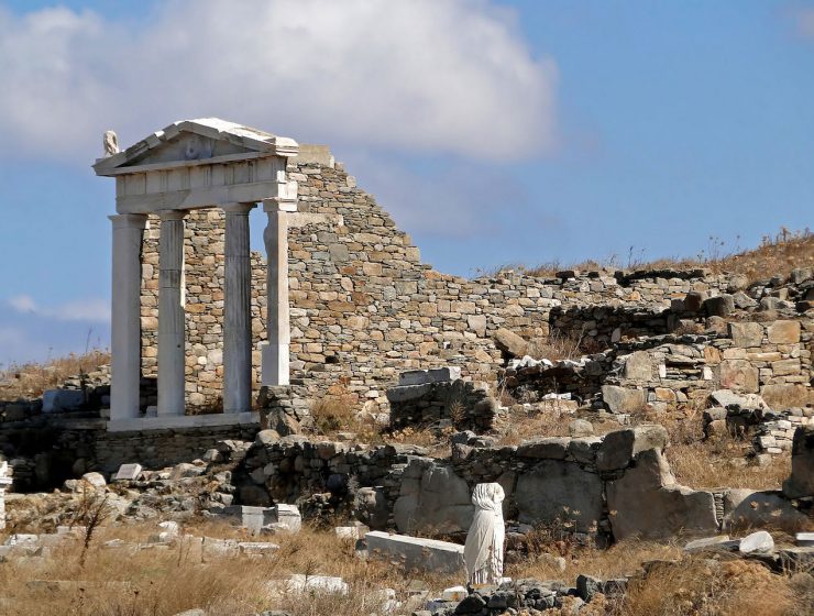 Delos