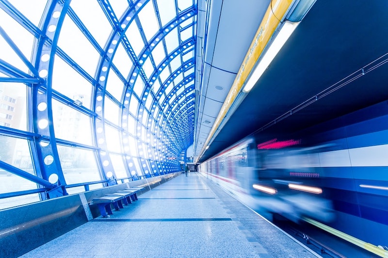 Travelling holiday tunnel