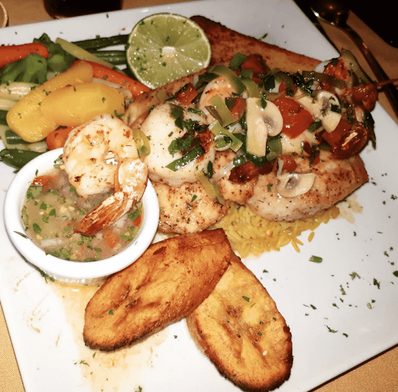Wacky Wahoo's best restaurants in aruba 