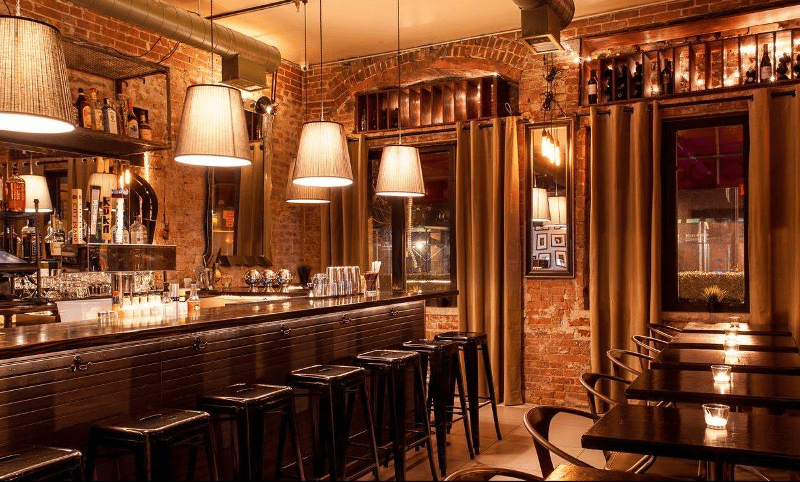 Charlie's Kitchen and Bar