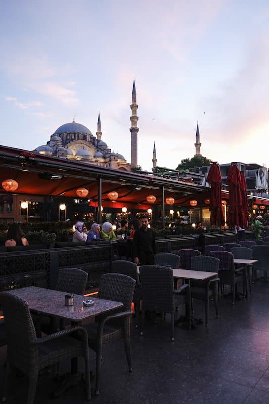 Giriftar mosque view