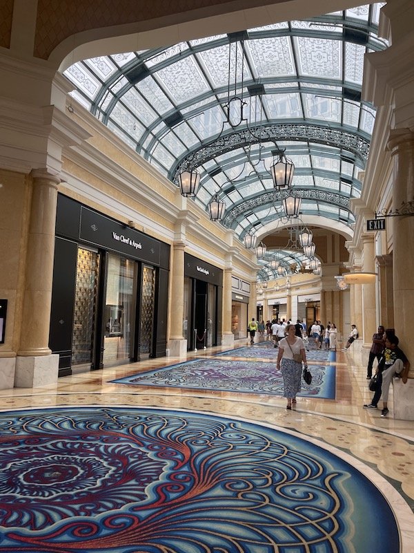 Bellagio shopping