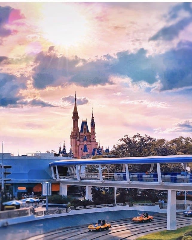 PeopleMover rides Magic Kingdom 