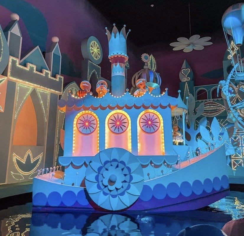 its a small world rides Magic Kingdom 
