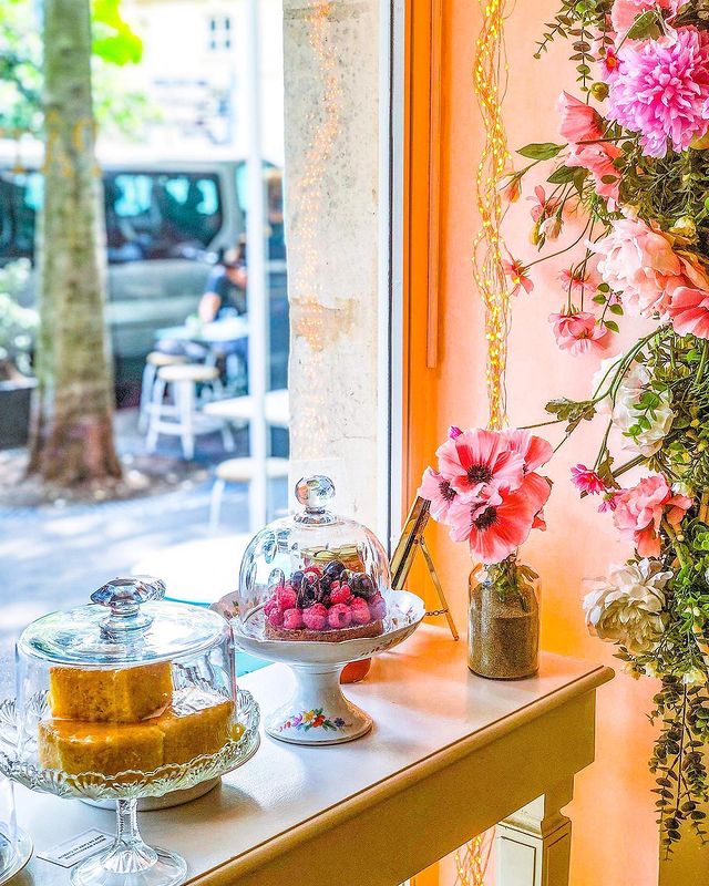Charming cakes on display at Bontemps