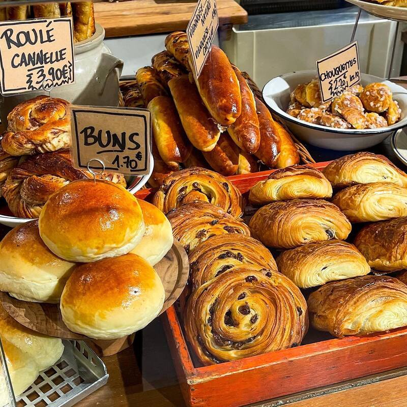 Delicious bread options at Mamic