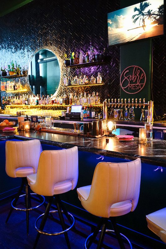 Sobre Mesa cocktail bar