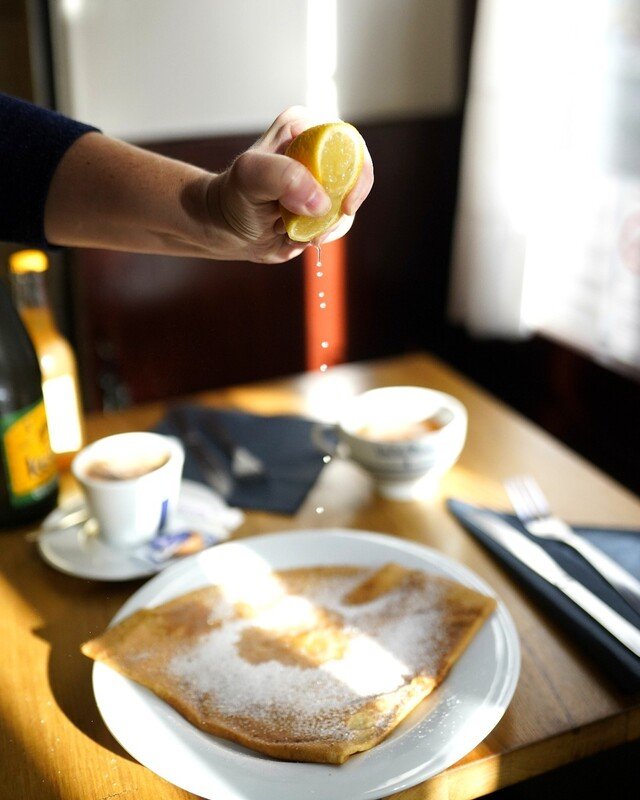 Lemon sugar crêpe