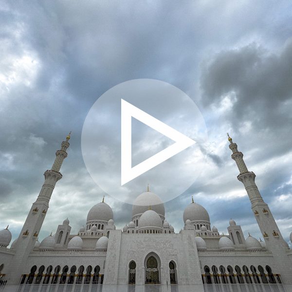 Sheikh Zayed Grand Mosque in Abu Dhabi