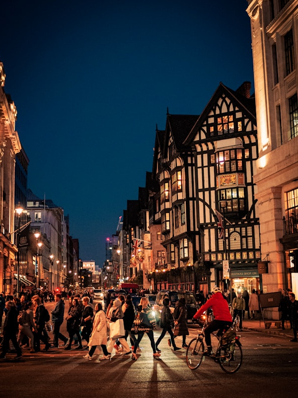 Mayfair London neighborhood