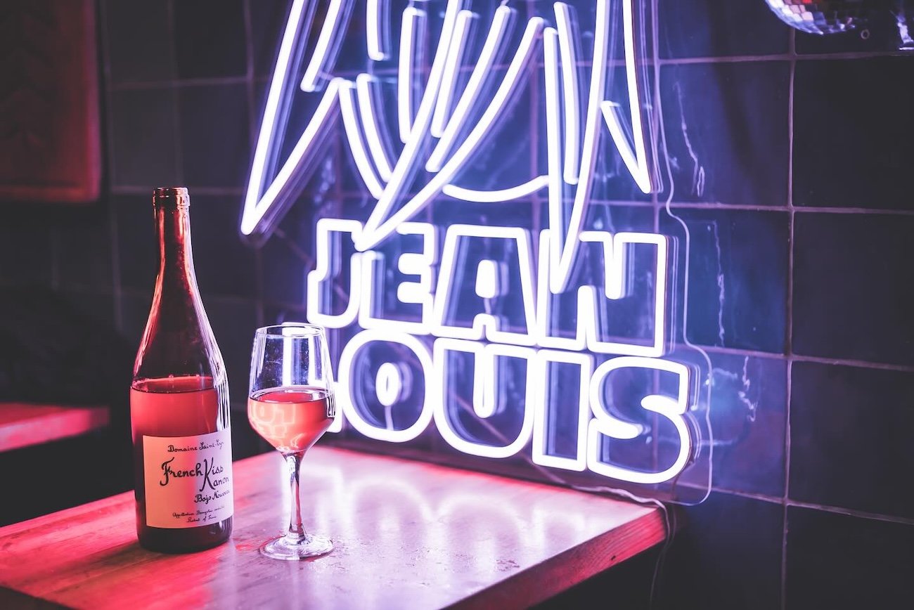 Les flacons Best Wine Bars In Paris 