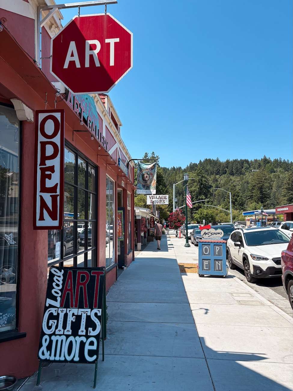 Local art galleries GUERNEVILLE, CALIFORNIA