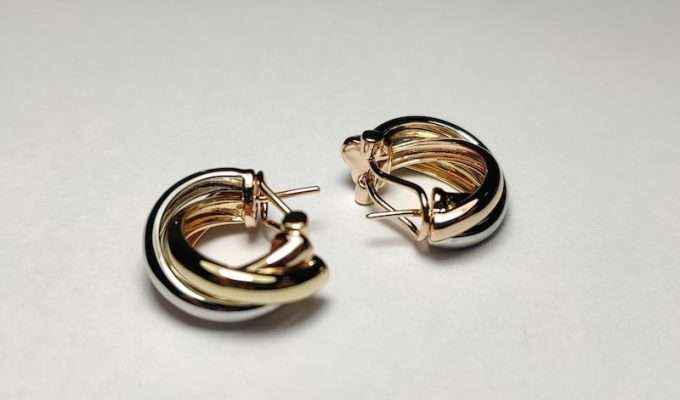 Gold earrings