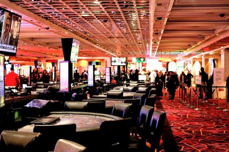 Casino gaming