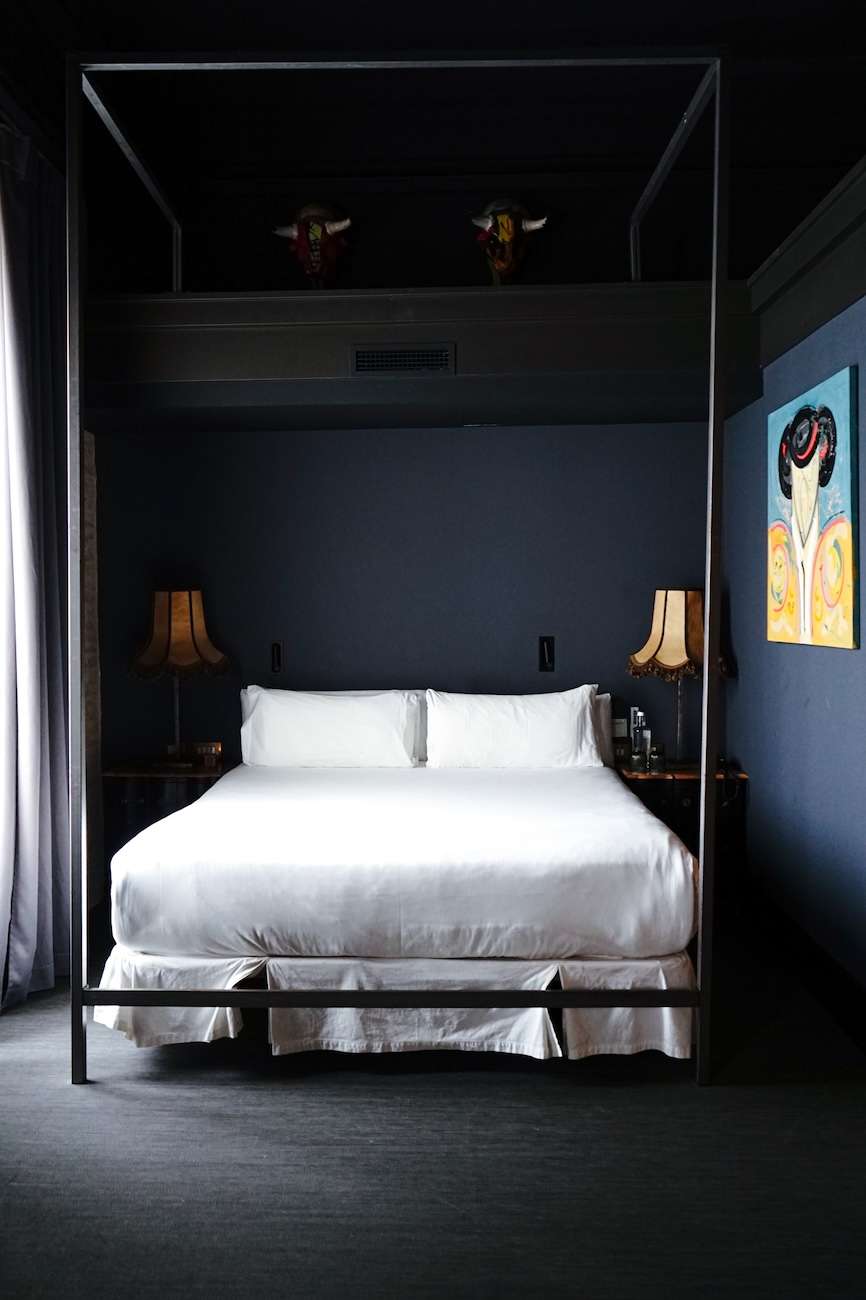 Spacious guest suite HOTEL LOBBY SEVILLA